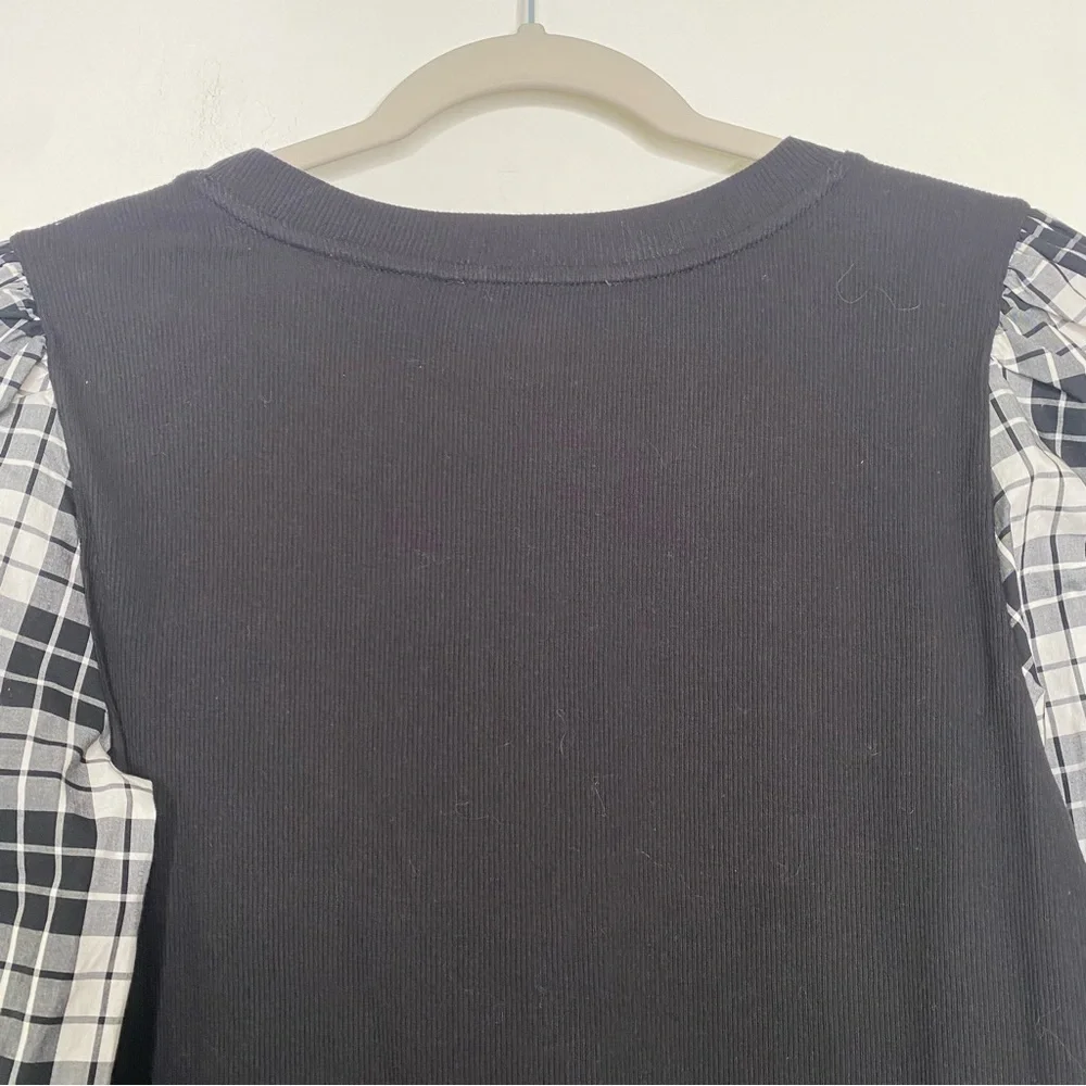 Loft Long Plaid Sleeve Knit Top Black Ivory Sz M